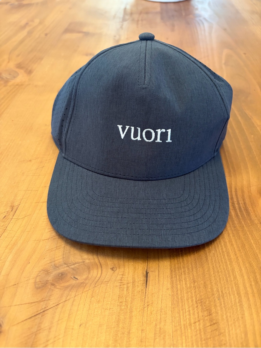 Vuori charcoal grey Logo Cap
